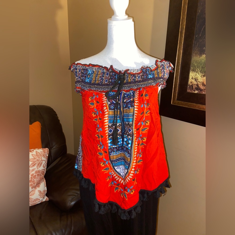 Midnight Sky Red Flowy Top L
